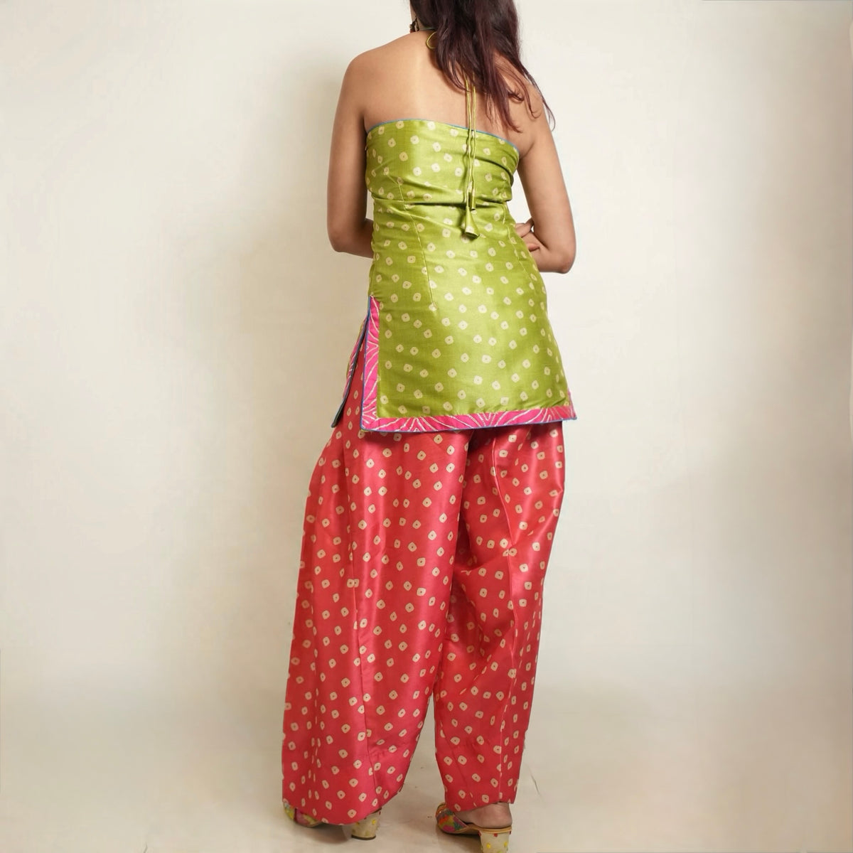Gulabri Pista - Farshi set