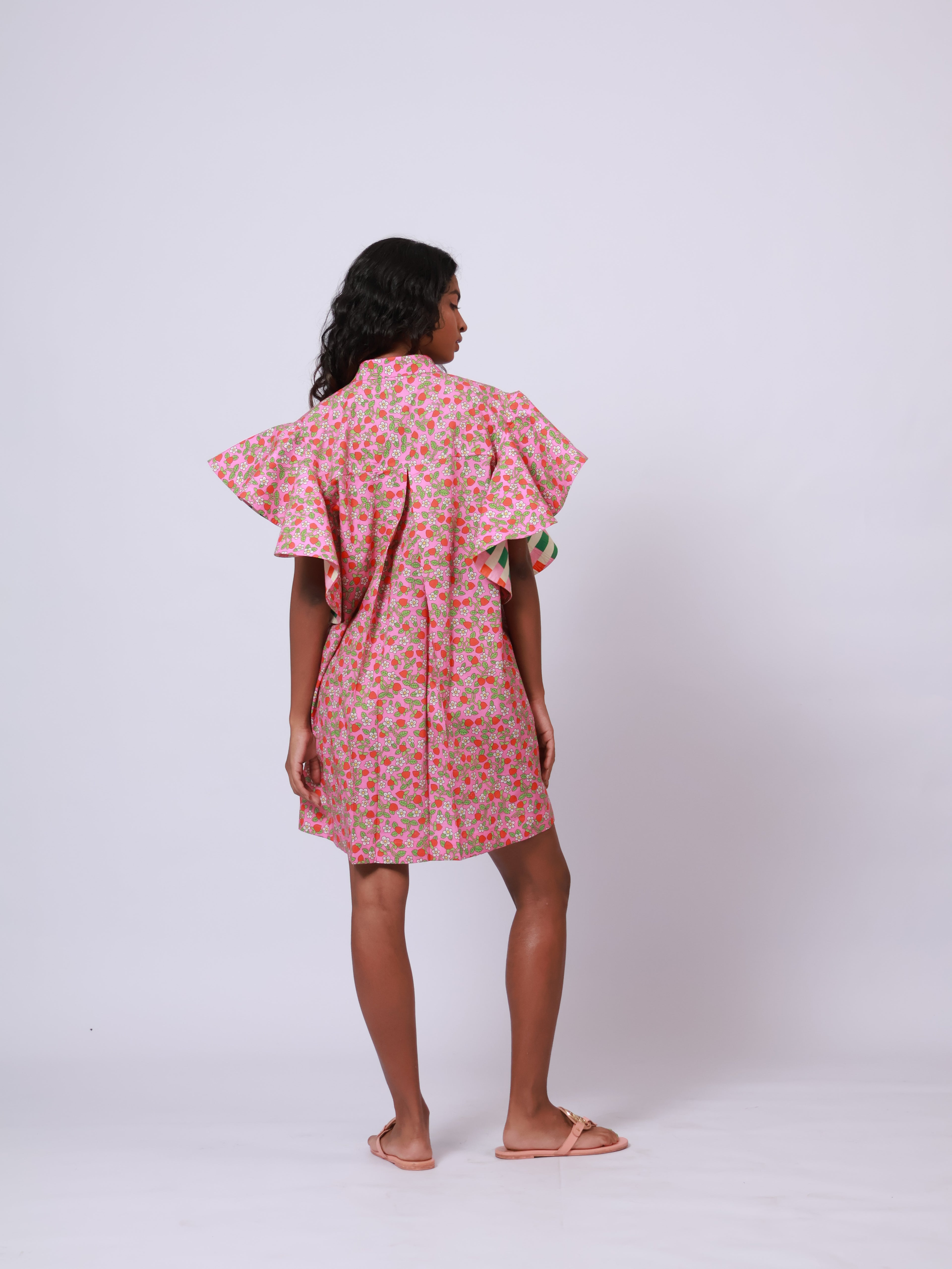 Ruffle sleeve Pink dress